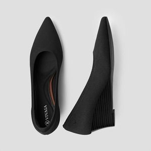 Vivaia Pointed-Toe Wedge (Aria Wedge) Size 7.5